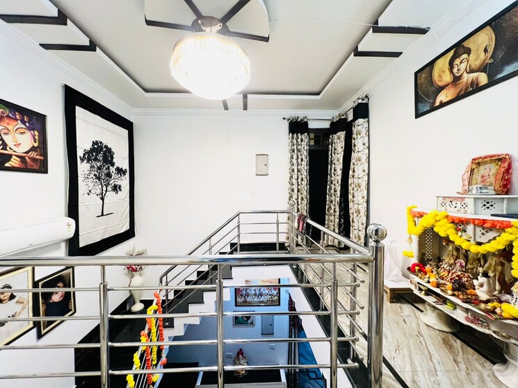 Exterior View, gomti nagar 6+ Bedroom 1600 Sq.Ft. Independent House In Gomti Nagar Lucknow 9581213