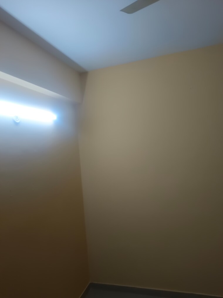 Room, adani-aangan 1 Bedroom 400 Sq.Ft. Apartment In Sector 89a Gurgaon 9581207