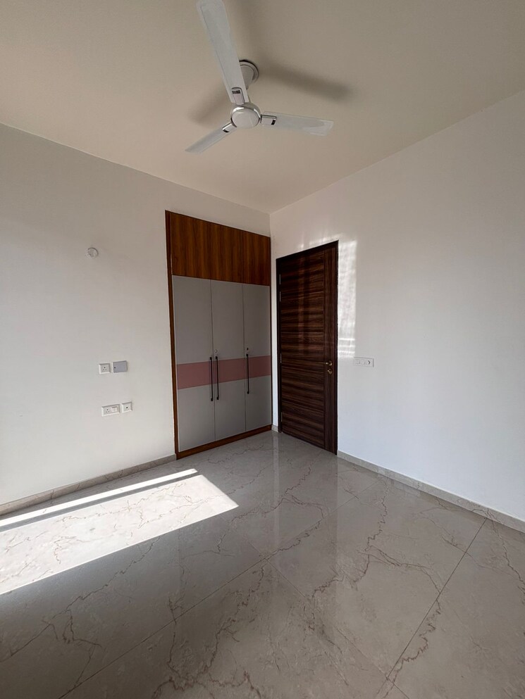 Room, smart-world-orchard 3 Bedroom 1680 Sq.Ft. Apartment In Sector 61 Gurgaon 9581223