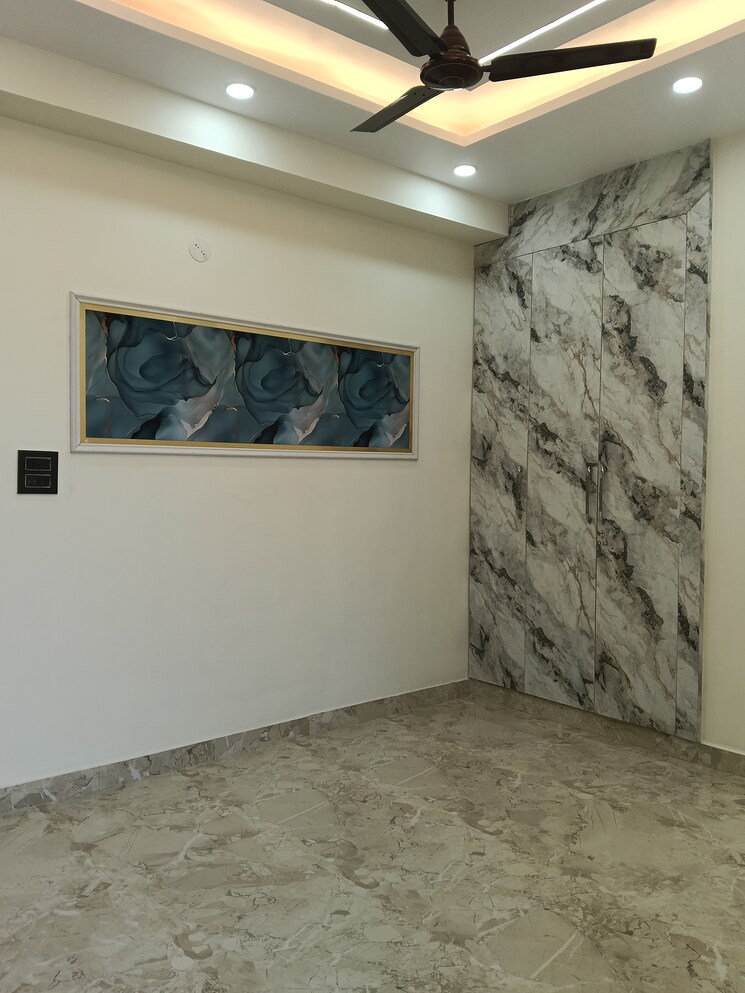 Room, rajendra nagar sector 2 3 Bedroom 110 Sq.Yd. Builder Floor In Rajendra Nagar Sector 2 Ghaziabad 9581281