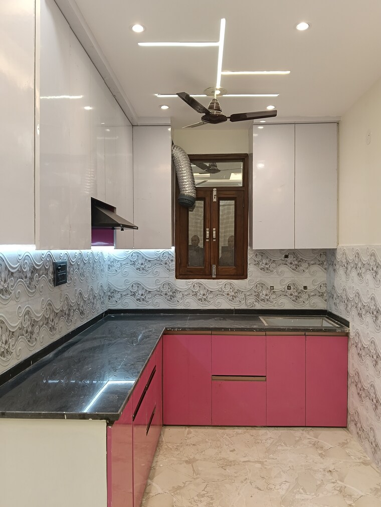 Kitchen, rajendra nagar sector 2 3 Bedroom 110 Sq.Yd. Builder Floor In Rajendra Nagar Sector 2 Ghaziabad 9581281