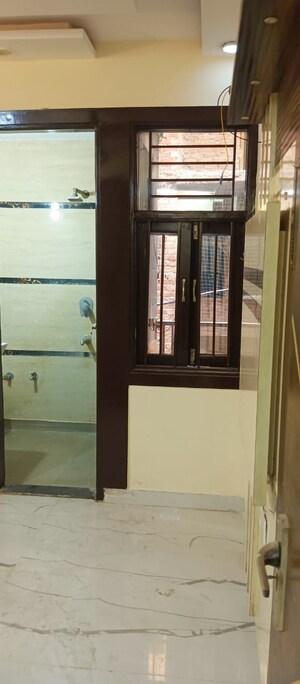 2 BHK Builder Floor For Rent in Dwarka Mor
