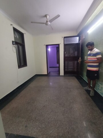 Room in 2 BHK Builder Floor at Saket – for Rent
