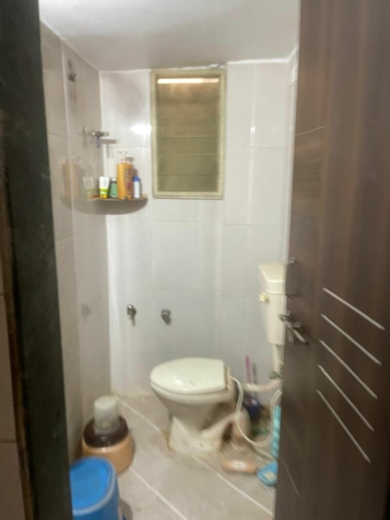 Bathroom, new ranip 3 Bedroom 1602 Sq.Ft. Apartment In New Ranip Ahmedabad 9581375