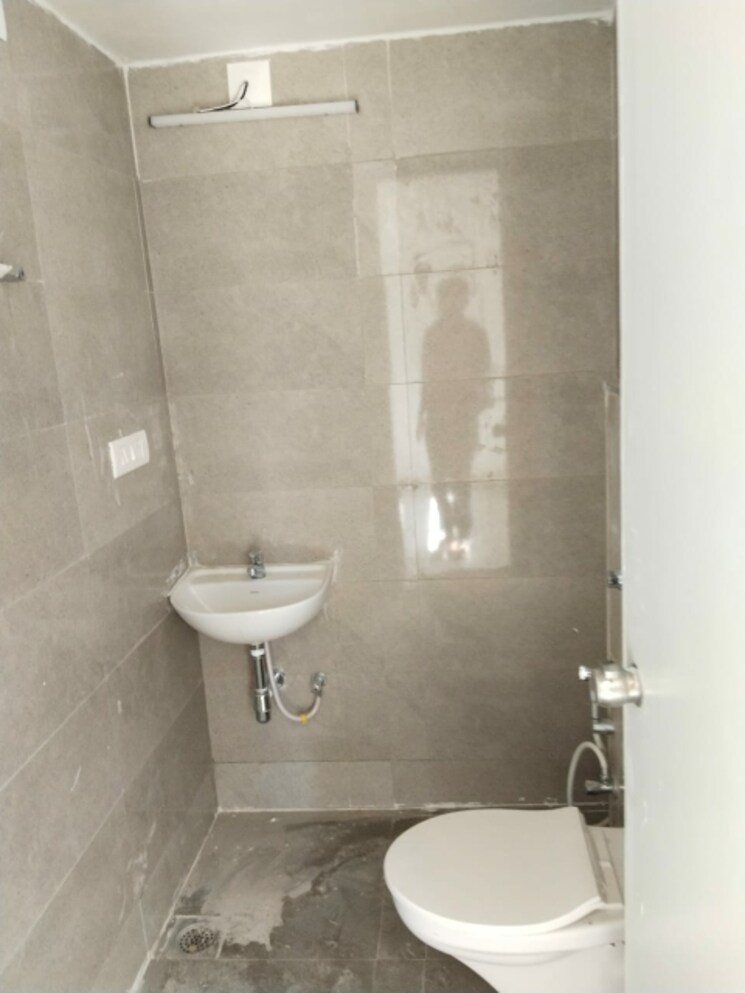 Bathroom, shilp-revanta 3 Bedroom 1310 Sq.Ft. Apartment In Shela Ahmedabad 9581407