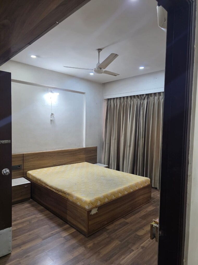 Bedroom, deep-indraprasth-10-the-palm-court 3 Bedroom 2750 Sq.Ft. Apartment In Bodakdev Ahmedabad 9581420