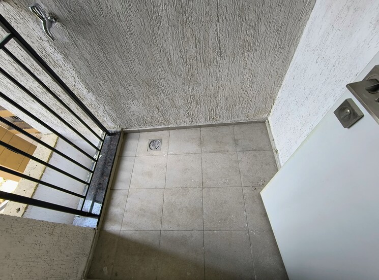 undefined, purva-silversands Studio 320 Sq.Ft. Apartment In Mundhwa Pune 9581410