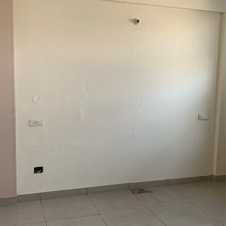 Room, patiala road 2.5 Bedroom 1100 Sq.Ft. Apartment In Patiala Road Zirakpur 9581439