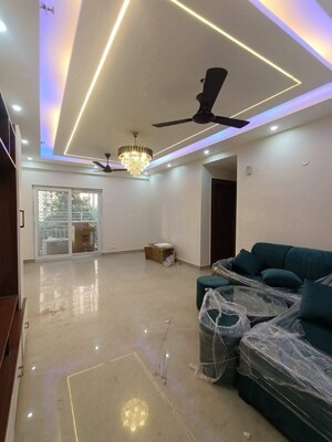 3 BHK Builder Floor For Rent in Saket