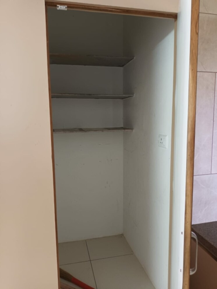 Other, basil-skyline 3 Bedroom 1300 Sq.Ft. Apartment In Tragad Ahmedabad 9581442