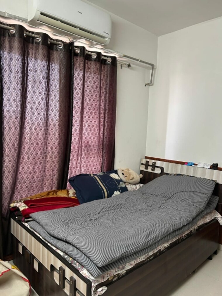 Bedroom, basil-skyline 3 Bedroom 1300 Sq.Ft. Apartment In Tragad Ahmedabad 9581442