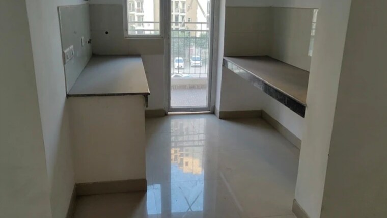 Kitchen, gayatri-aura 3.5 Bedroom 1685 Sq.Ft. Apartment In Sector 1 Greater Noida Greater Noida 9581496