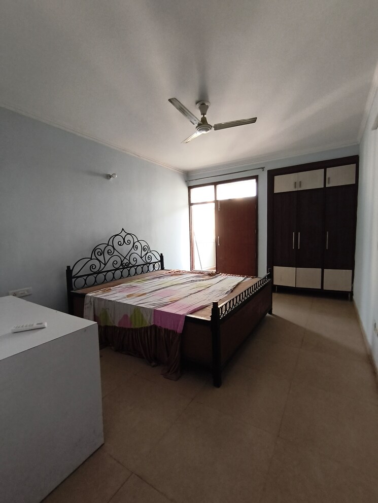 Bedroom, maya-garden-avenue 4 Bedroom 2560 Sq.Ft. Apartment In Patiala Road Zirakpur 9581538