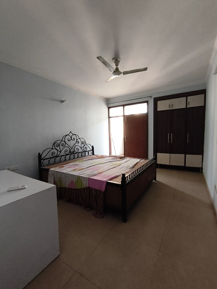 Bedroom, maya-garden-avenue 4 Bedroom 2560 Sq.Ft. Apartment In Patiala Road Zirakpur 9581538