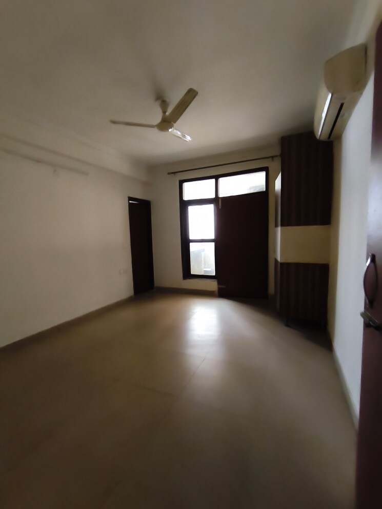 Room, maya-garden-avenue 4 Bedroom 2560 Sq.Ft. Apartment In Patiala Road Zirakpur 9581538