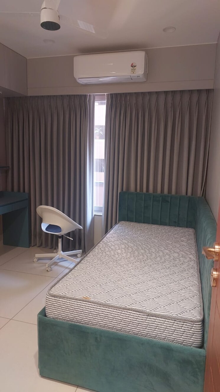 Bedroom, vastrapur 4 Bedroom 2750 Sq.Ft. Apartment In Vastrapur Ahmedabad 9581528