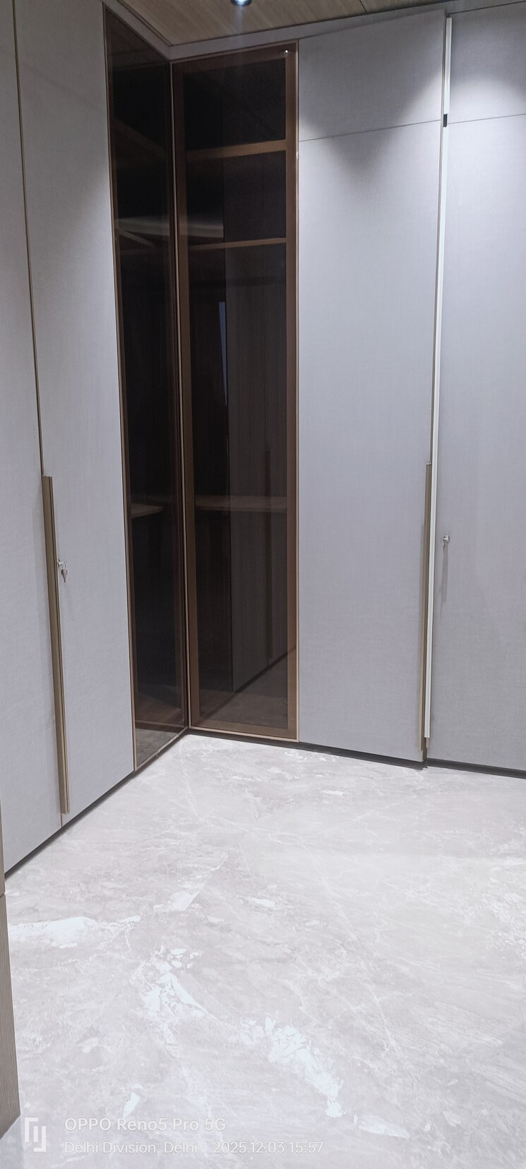 Room, janakpuri 4 Bedroom 2925 Sq.Ft. Builder Floor In Janakpuri Delhi 9581547