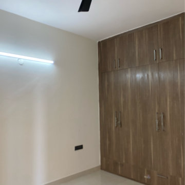 Room in 3 BHK Apartment at Ananta Lifestyle, International Airport Road – for Rent