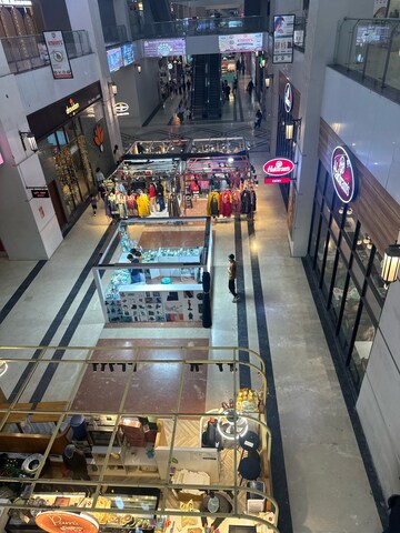  Shop – Exterior View View at Spectrum Metro, Noida Central - for Rent