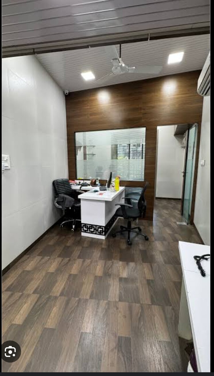  Parking, omaxe-world-street Commercial Office Space in IT/SEZ 577 Sq.Ft. In Sector 79 Faridabad 9581655