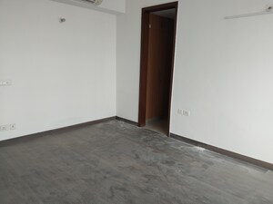 Room in 2 BHK Apartment at Jaypee Kalypso Court, Sector 128 – for Rent