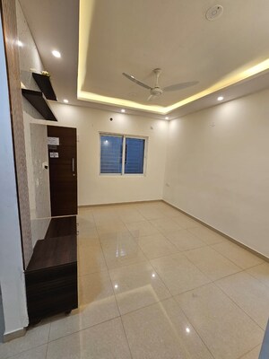 Room in 2 BHK Apartment at Bren Northern Lights, Jakkuru – for Rent