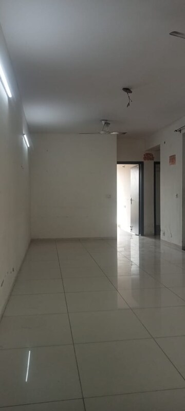 Building Lobby in 3 BHK Builder Floor at BPTP Parkland Pride Phase 2, Sector 77 – for Sale