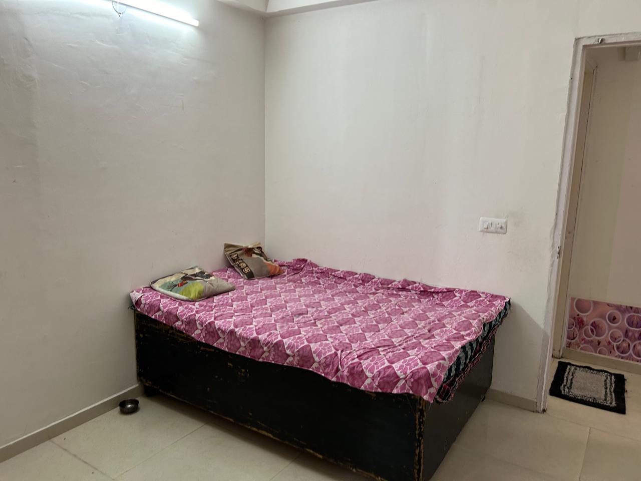 2 BHK + Pooja Room Apartment For Rent in Signature Global Signum 107