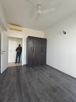 Room in 2 BHK Apartment at Ireo The Corridors, Sector 67a – for Rent