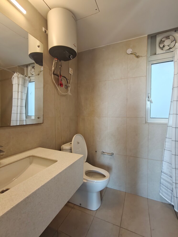 Bathroom, ireo-the-corridors 2 Bedroom 1484 Sq.Ft. Apartment In Sector 67a Gurgaon 9581737