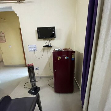 Team Area in 2 BHK Builder Floor at JakhaN-Rajpur Road – for Rent