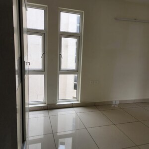 Room in 3 BHK Apartment at Ardente Pine Grove, Rayasandra – for Rent