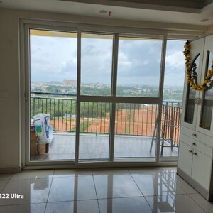 Room in 3 BHK Apartment at Ardente Pine Grove, Rayasandra – for Rent