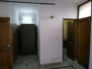 Room in 2 BHK Independent House at Saket – for Rent