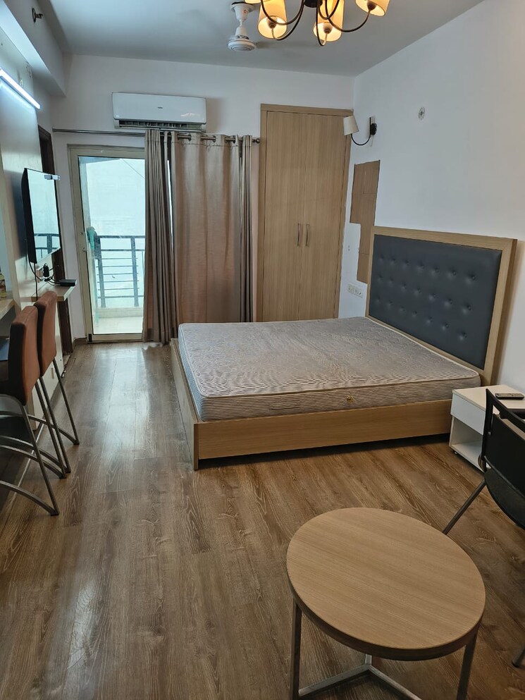 Living Room, jaypee-greens-pavilion-heights-1 3 Bedroom 1850 Sq.Ft. Apartment In Sector 128 Noida 9581755