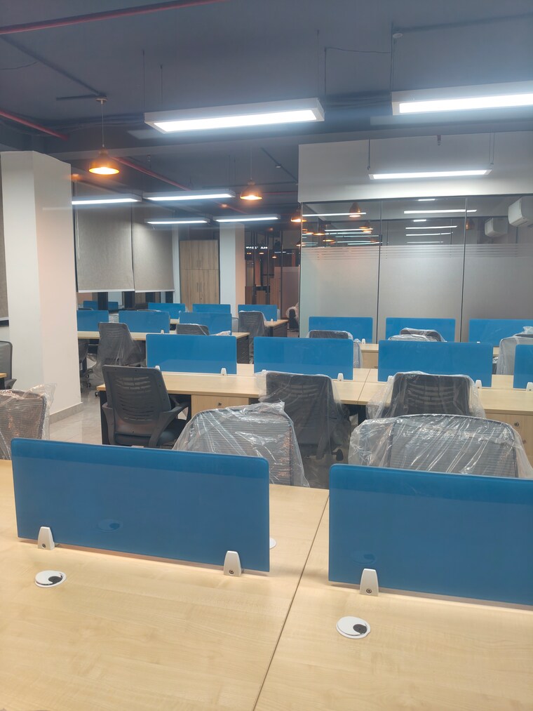 Team Area, sector 2 Commercial Office Space 2000 Sq.Ft. In Sector 2 Noida 9581792
