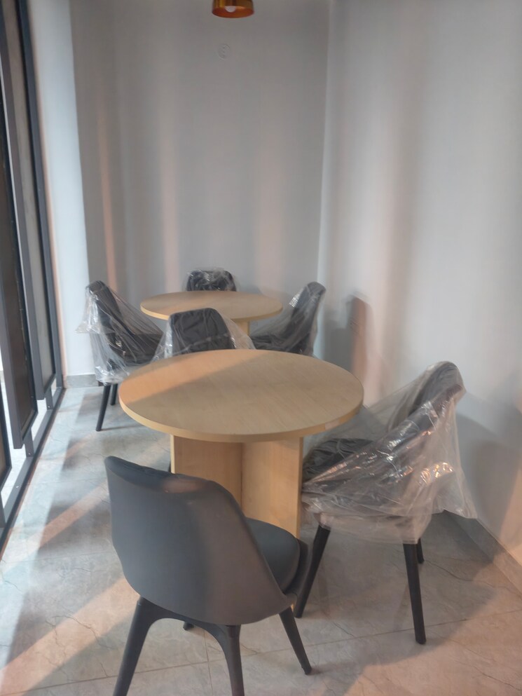 Living Room, sector 2 Commercial Office Space 2000 Sq.Ft. In Sector 2 Noida 9581792