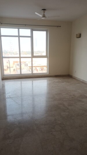 Room in 2 BHK Apartment at Ireo The Corridors, Sector 67a – for Rent