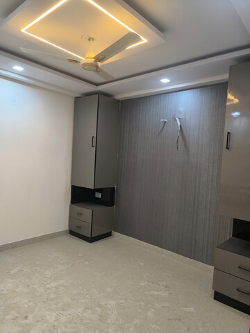 Room in 3 BHK Builder Floor at Dwarka – for Sale