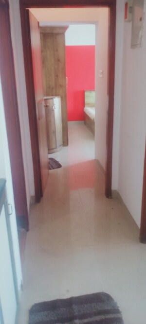 Room in 2 BHK Apartment at Ambika Towers, Andheri East – for Rent