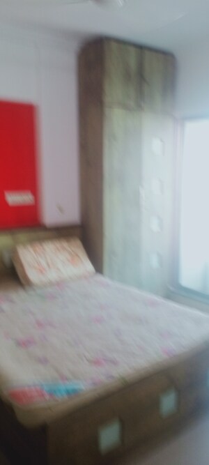 Room in 2 BHK Apartment at Ambika Towers, Andheri East – for Rent