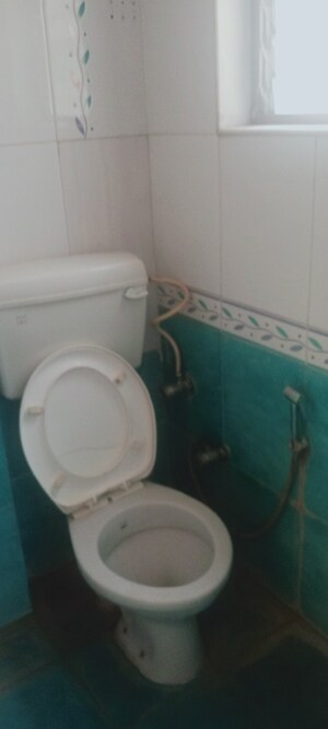 Bathroom in 2 BHK Apartment at Ambika Towers, Andheri East – for Rent