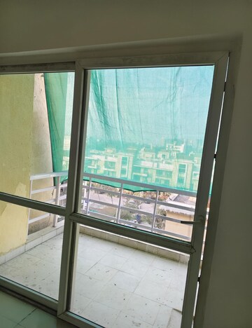 Room in 3 BHK Builder Floor at BPTP Park Elite Floor II, Sector 75 – for Rent