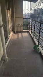 2 BHK + Servant Room 1000 Sq.Ft. Apartment in Unimont Sapphire