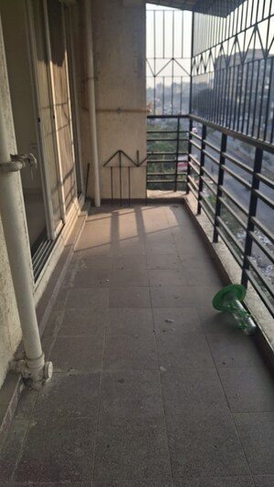 2 BHK Apartment For Rent in Unimont Sapphire, Ulwe