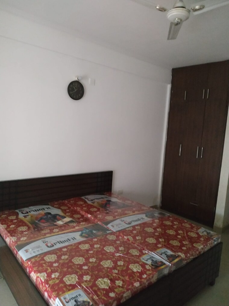 Bedroom, singla-south-city 2 Bedroom 1500 Sq.Ft. Apartment In Lohgarh Zirakpur 9581777