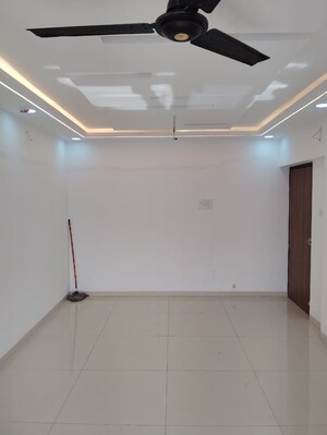 Furnished Amenities in 2 BHK Apartment at Avant Hillway, Goregaon East – for Rent