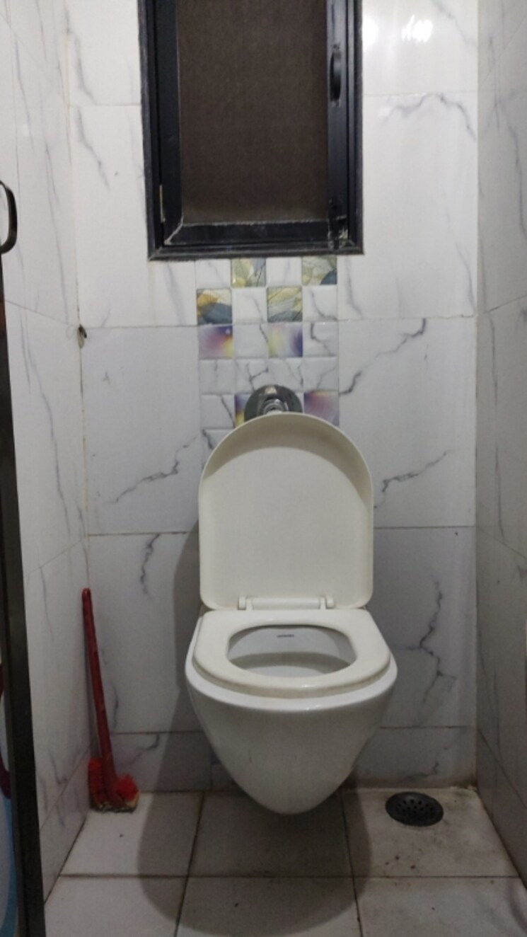 Bathroom, sejal-park-chs-ghansoli 1 Bedroom 580 Sq.Ft. Apartment In Ghansoli Navi Mumbai 9581894