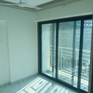 Room in 1 BHK Apartment at Shellproof Gladiolus Tower, Vasai East – for Rent