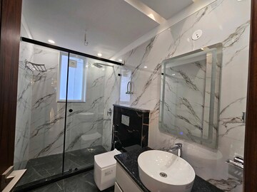 Team Area in 3 BHK Villa at Vipul World Floors, Sector 48 – for Sale